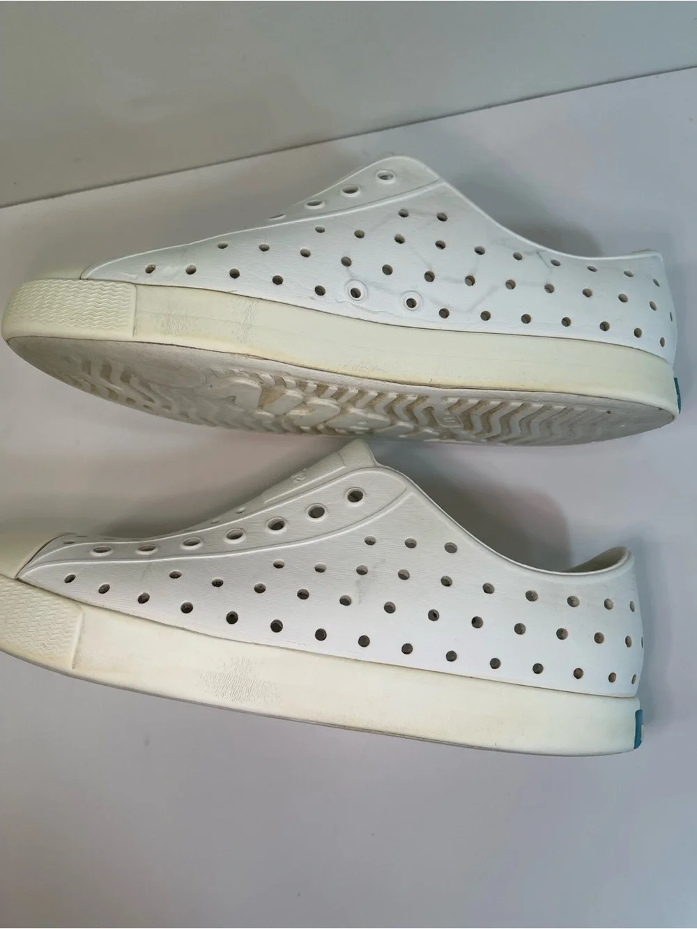 Native Kids Girls' Jefferson White Slip-On Shoes, Size J3 Water Shoe Slip On